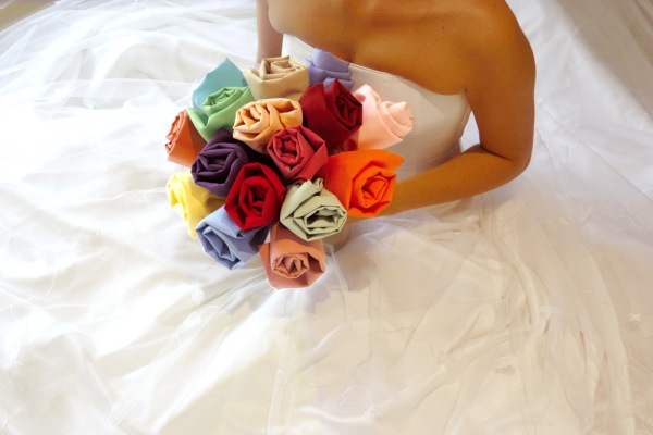 It doesn't have to be plain whit when it comes to wedding table settings